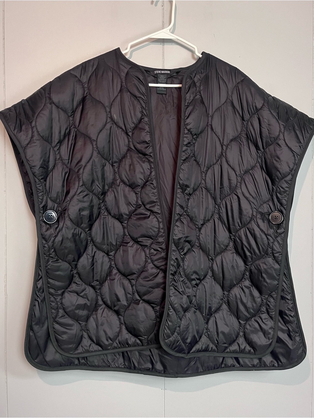 Steve Madden Black Quilted Cocoon Vest Cape OSFM Sleeveless Button Side